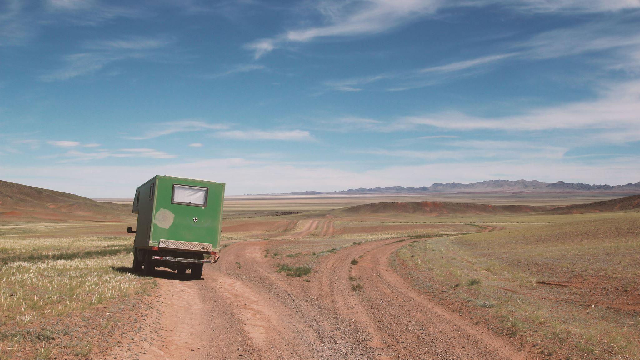 In 927km Right: Part 1 — On the Other Side of the TV