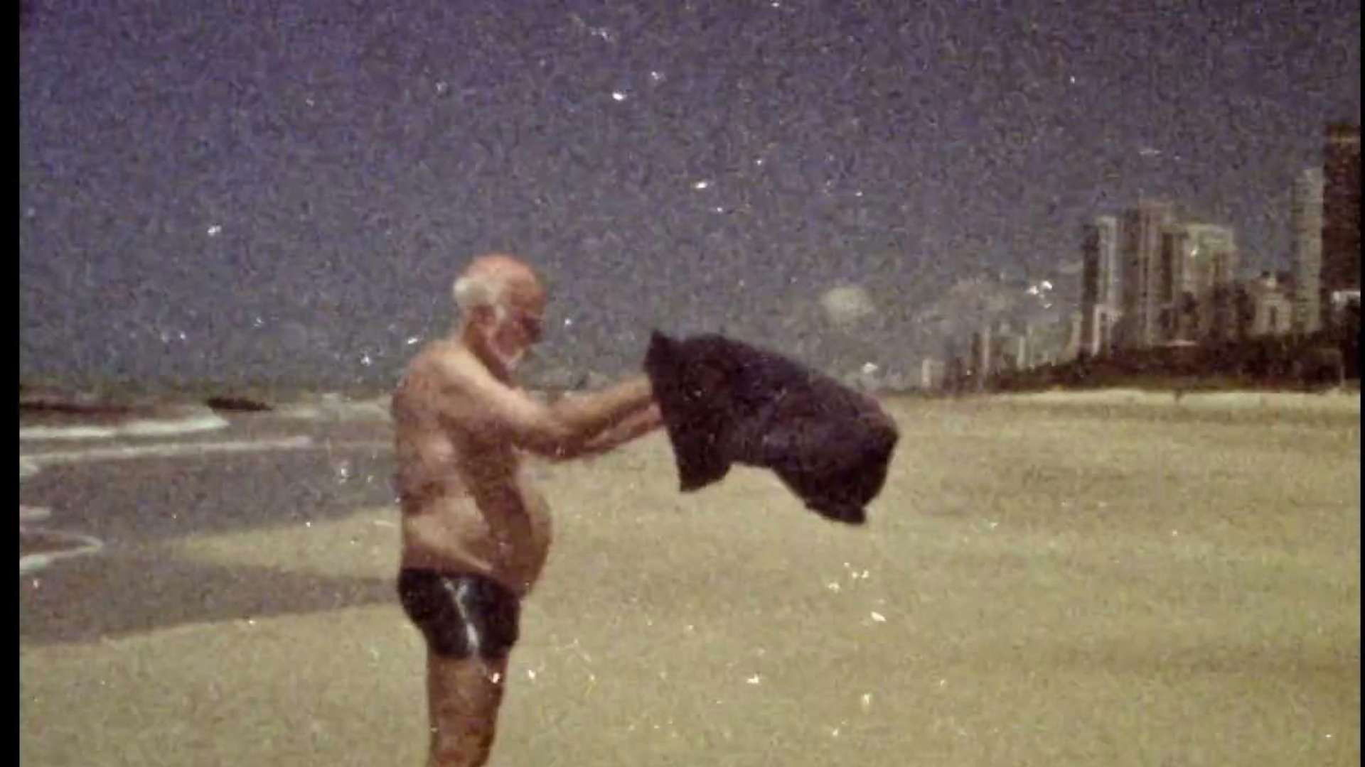 Bruscky: Um Autorretrato