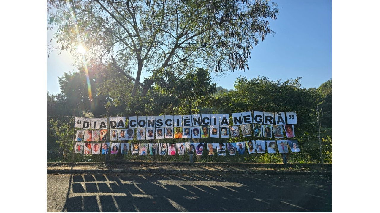 A Febre do Macaco Preto